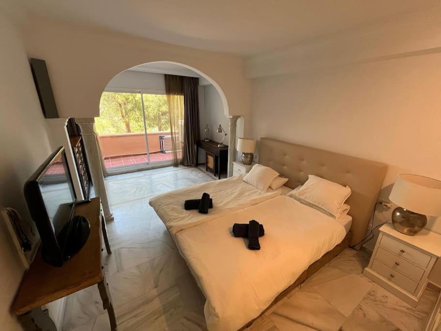 Magna Apartment *